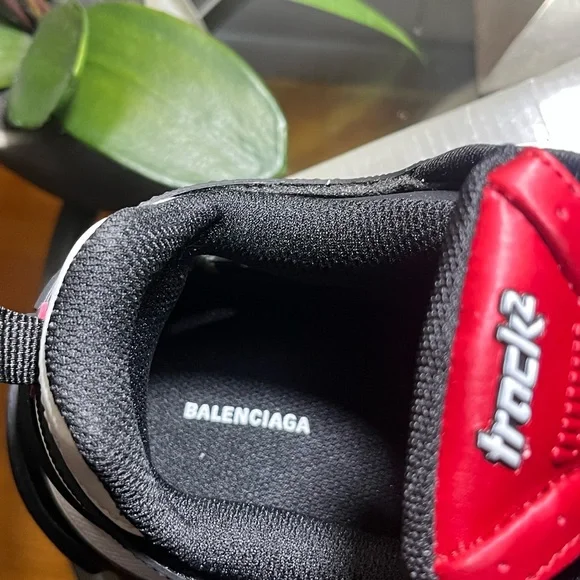 Balenciaga Track 2 Black/ Red - Picture 4 of 8